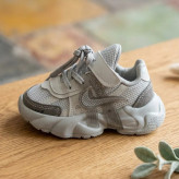 کتونی بچگانه نایک Nike V2K